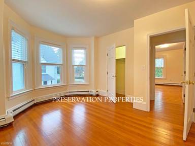 Main picture of 516 Watertown St