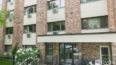 Main picture of 656 Wrightwood Apartments