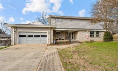 Main picture of 7600 Teal Dr SW