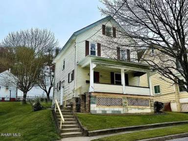 Main picture of 724 Russell Avenue Johnstown, PA 15902