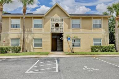 Main picture of 9825 Turf Way