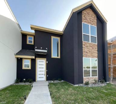 Main picture of 705 W Seminole Ave