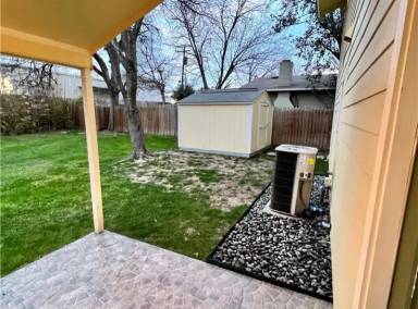 Main picture of 501 Gate Tree Ln