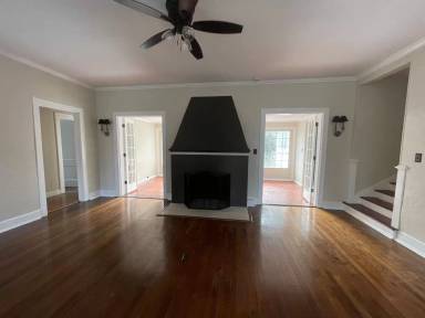 Main picture of 521 Wilkinson St