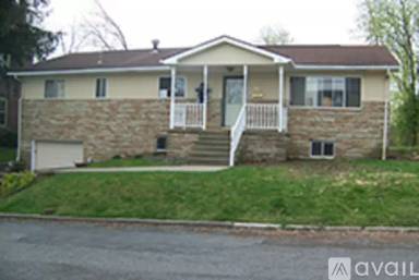 Main picture of 144 Grandview Ave