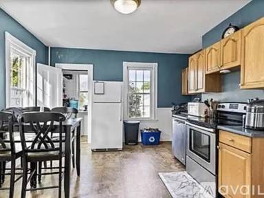 Main picture of 161 Bates Ave