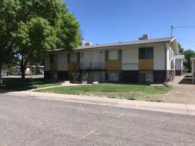 Main picture of 2853 Elm Cir