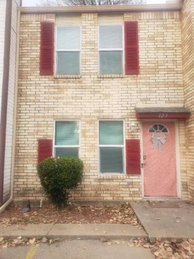Main picture of 123 Austin Stone Dr