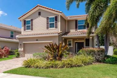Main picture of 5532 Pamplona Way