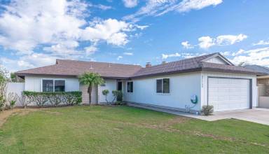 Main picture of 21142 Miramar Ln