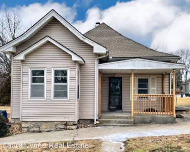 Main picture of 8 W Brown St