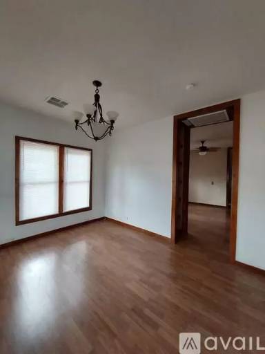 Main picture of 330 Sycamore St