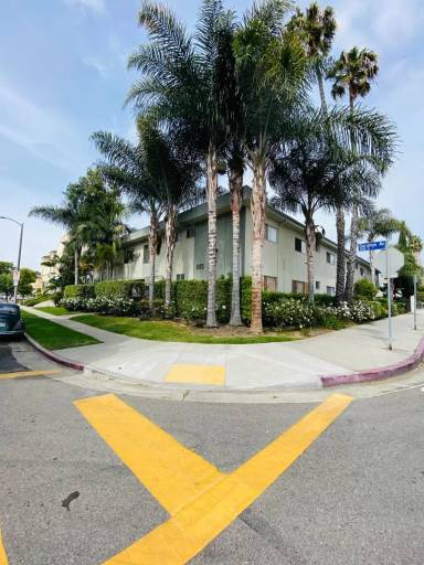 Main picture of 3105 S Durango Ave