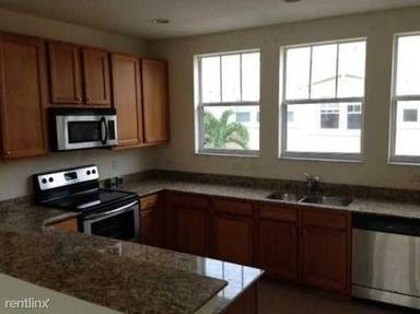 Main picture of 960 Millbrae Ct
