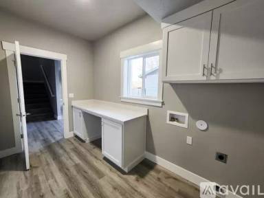 Main picture of 408 South 11th Street - 408
