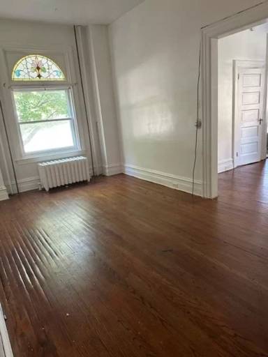 Main picture of 50 N West End Ave