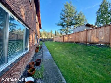 Main picture of 5643 Delridge Way SW