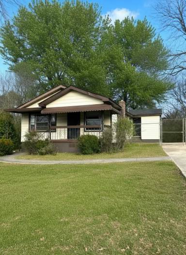 Main picture of 2324 Treadwell Rd