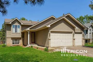 Main picture of 1493 144th Ave NW