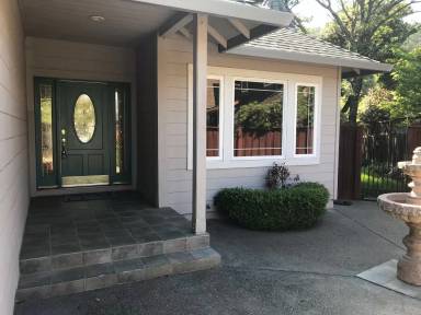 Main picture of 497 Jenifer Ct