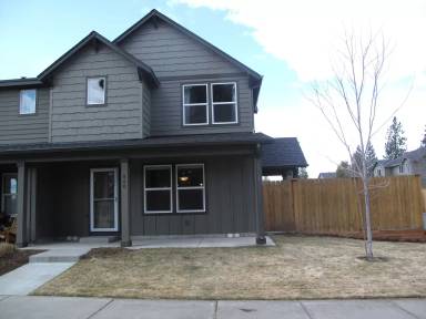 Main picture of 830 N Hindeman St