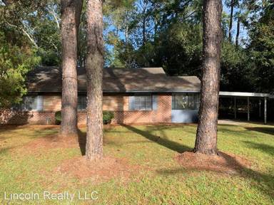 Main picture of 702 Formosa Dr
