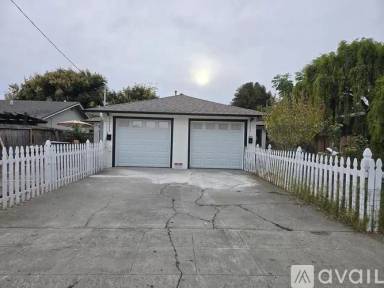 Main picture of 33531 3rd St