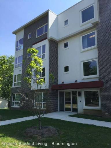 Main picture of 604 N Smith Rd