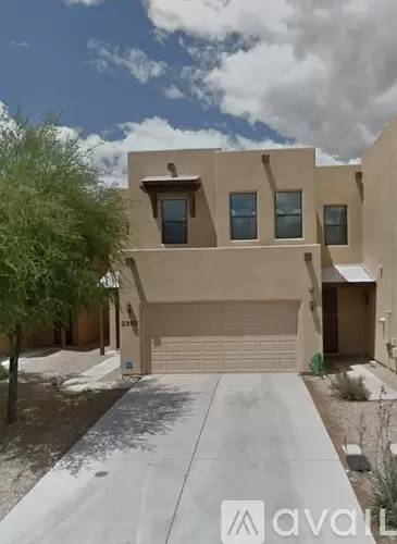 Main picture of 2327 Split Rock St