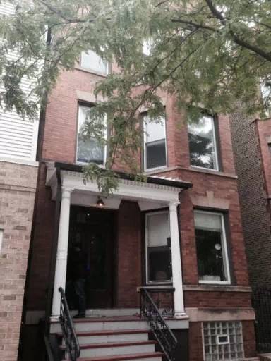 Main picture of 3347 N Sheffield Ave