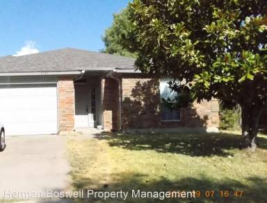 Main picture of 1739 Duster Cir