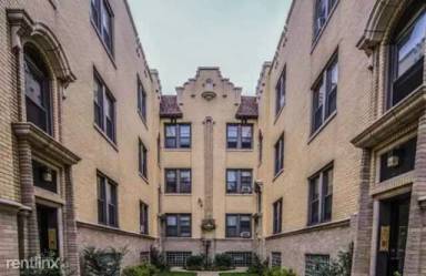 Main picture of 820 E 49th St