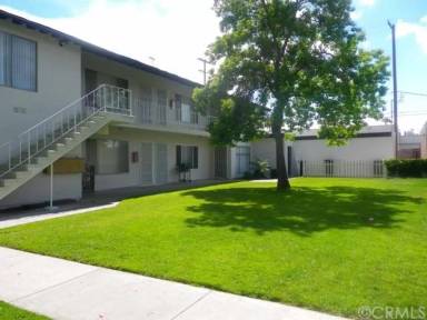Main picture of 949 S Roberts St