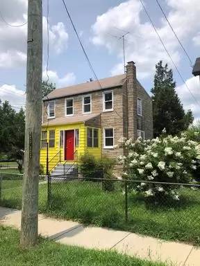 Main picture of 4200 Meade St NE