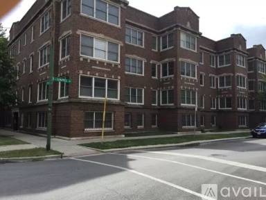 Main picture of 2037 E 70th St