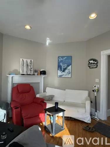 Main picture of 47 Hillside St