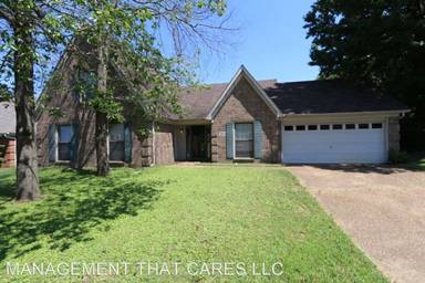 Main picture of 7864 Wentworth Dr