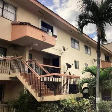 Main picture of 5530 W 26th Ct