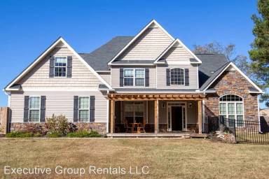 Main picture of 127 Seminole Trl