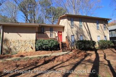 Main picture of 1076 Rolling Green Dr