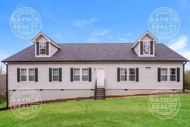 Main picture of 481 Montgomery Rd