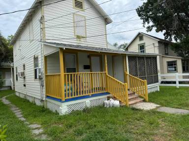 Main picture of 131 Cottage Ln