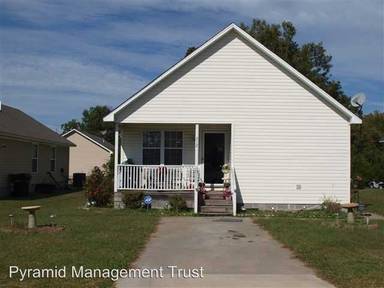 Main picture of 212 Oak Grove Ave