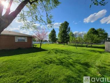 Main picture of 2276 White Rd