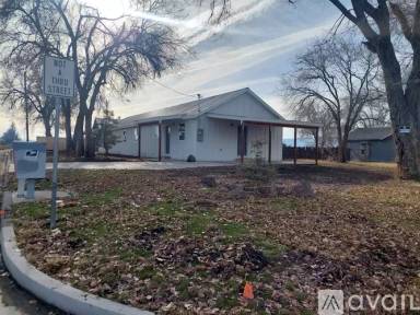Main picture of 608 Adams St