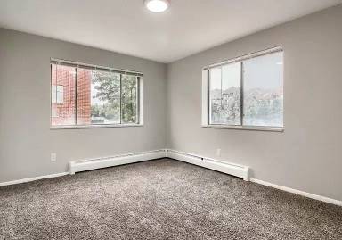 Main picture of 560 Dayton St