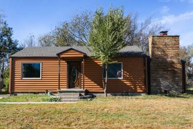 Main picture of 1020 Wesley Dr