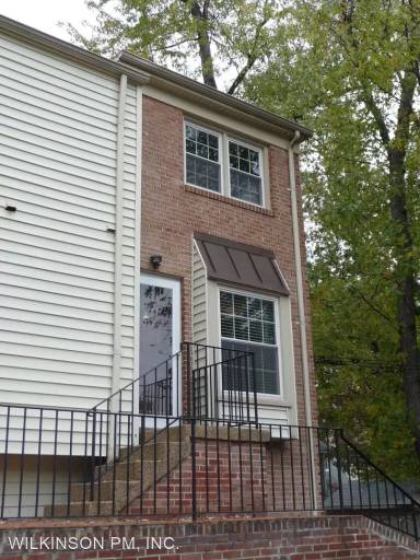 Main picture of 306 S Wayne St