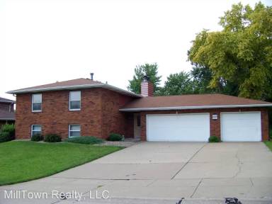 Main picture of 2604 E 50th St