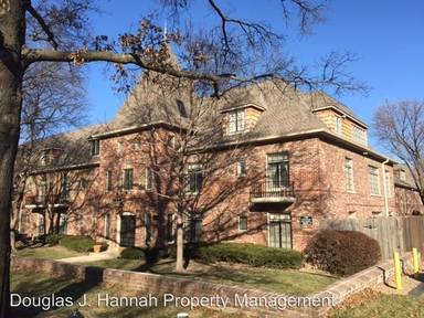 Main picture of 8365 Somerset Dr